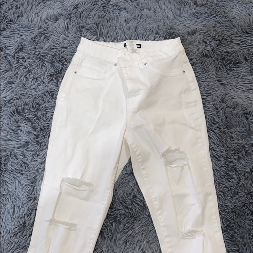Fashion Nova White Jeans!